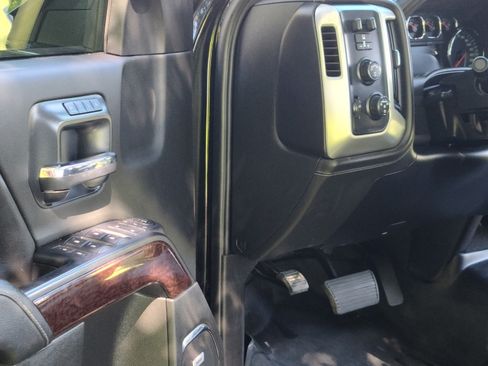 Used 2018 GMC Sierra 1500 SLT w/ SLT Premium Package AWD/4WD image 14