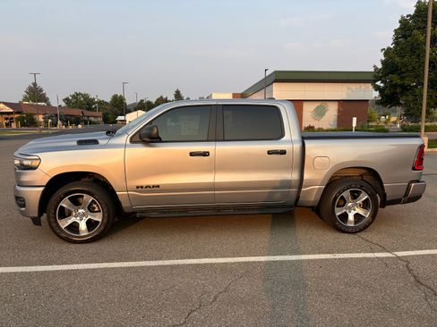 Used 2025 RAM 1500 Tradesman AWD/4WD image 10