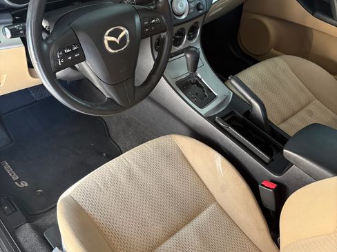 Used 2010 MAZDA MAZDA3 i Touring image 6