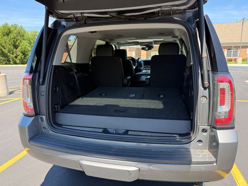 Used 2019 GMC Yukon SLT w/ Premium Edition AWD/4WD image 18