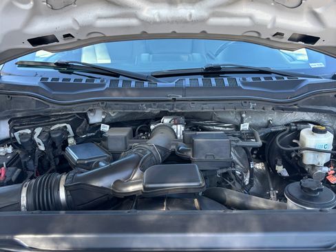 Used 2022 Ford F250 XL w/ STX Appearance Package AWD/4WD image 5