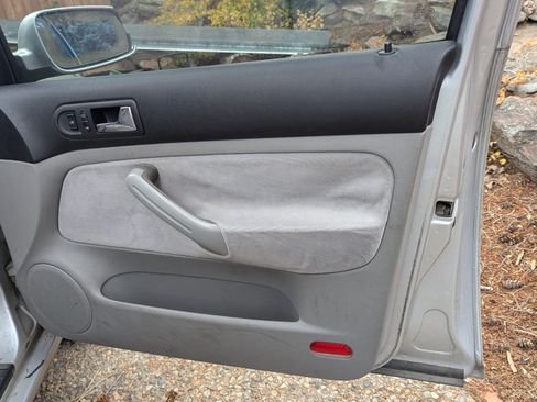 Used 2002 Volkswagen Jetta GLS image 26