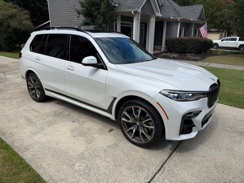 Used 2021 BMW X7 M50i AWD/4WD image 4