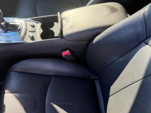 Used 2015 INFINITI Q40 AWD image 2