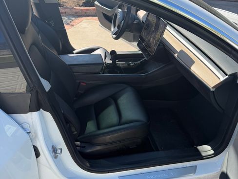 Used 2019 Tesla Model 3 Standard Range Plus image 8