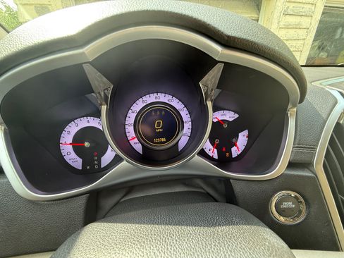 Used 2010 Cadillac SRX Performance image 2