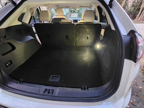 Used 2016 Ford Edge Titanium w/ Technology Package image 12