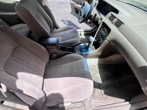 Used 1999 Toyota Camry LE w/ Value Pkg FWD image 17