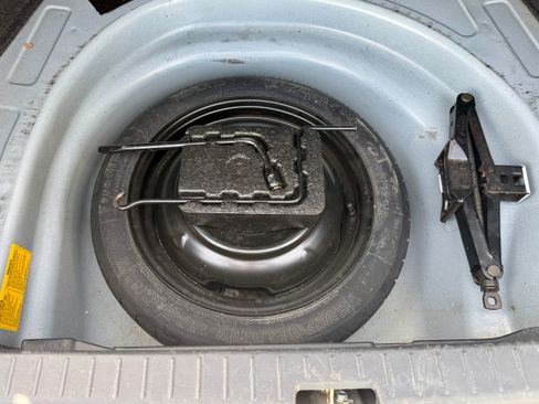 Used 2005 Toyota Corolla CE image 14