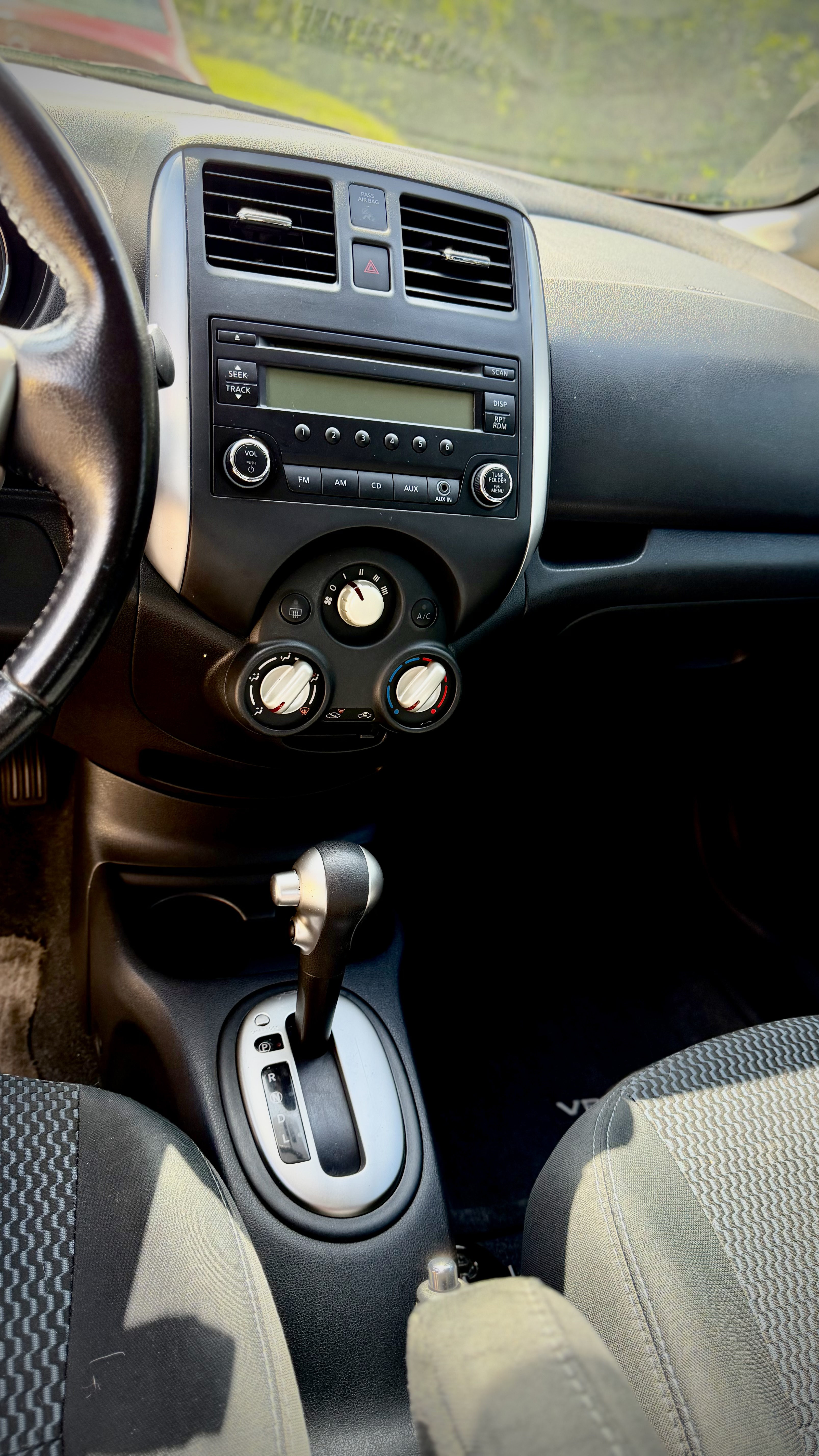 Used 2014 Nissan Versa Note SV FWD image 20