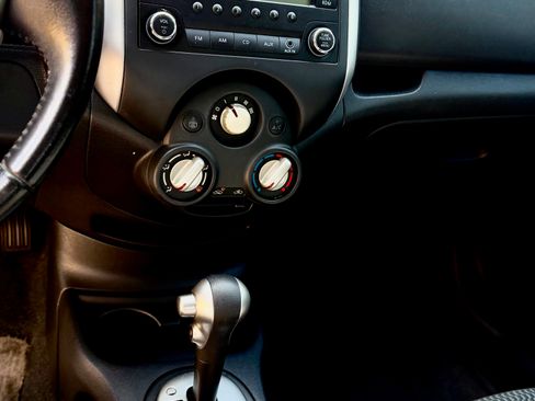 Used 2014 Nissan Versa Note SV FWD image 20