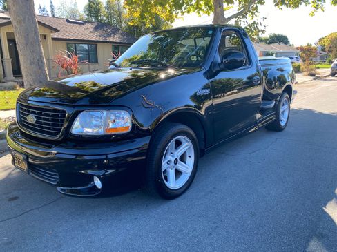 Used 2004 Ford F150 Lightning image 5
