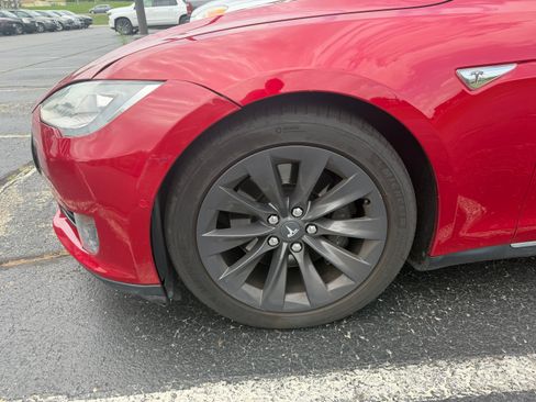 Used 2015 Tesla Model S 70D AWD/4WD image 18