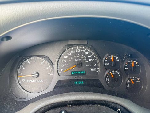 Used 2003 Chevrolet TrailBlazer LT image 8