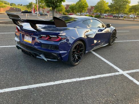 Used 2025 Chevrolet Corvette ZR1 w/ ZR1 Carbon Fiber Aero Package RWD image 13