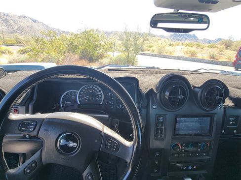 Used 2007 HUMMER H2 SUT image 12