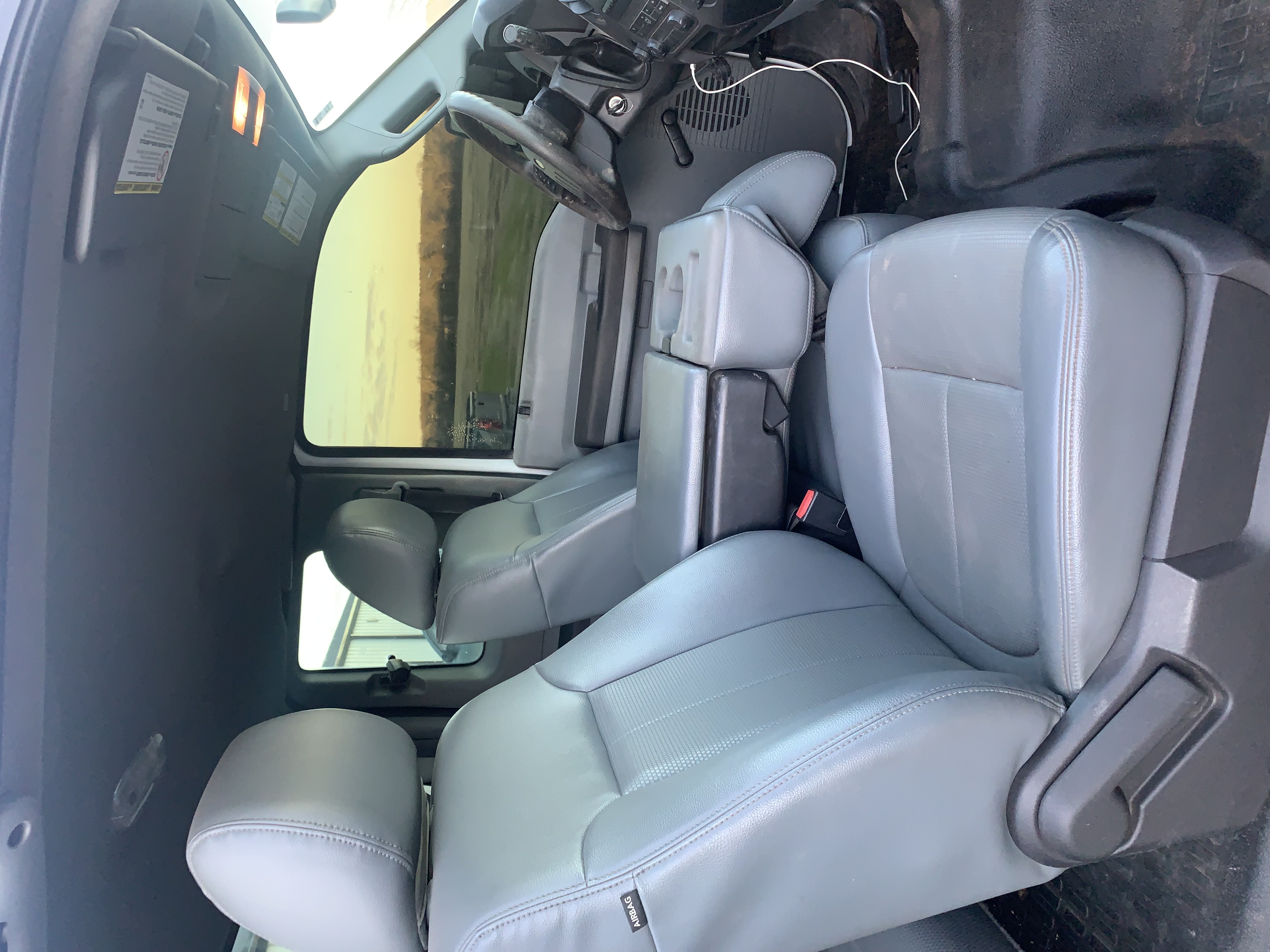 Used 2015 Ford F250 XL w/ Snow Plow Prep Package AWD/4WD image 4