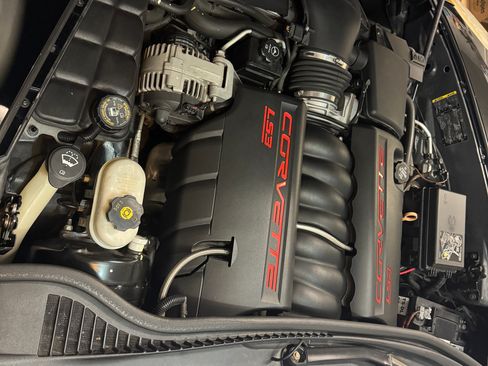 Used 2011 Chevrolet Corvette Grand Sport w/ Preferred Equipment Group image 1