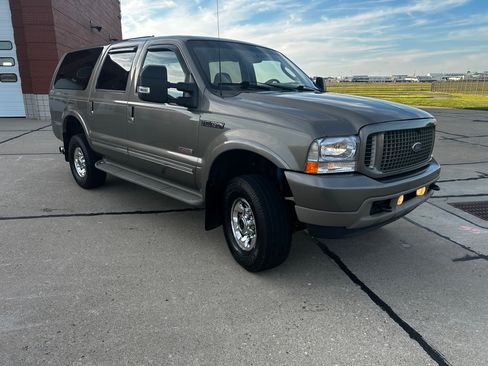 Used 2003 Ford Excursion Limited AWD/4WD image 5