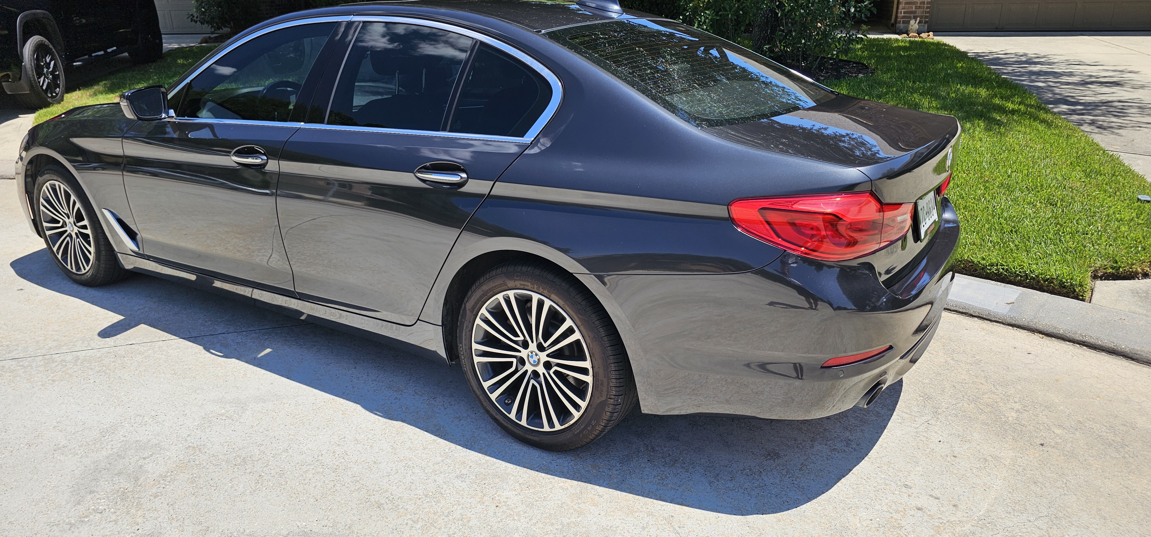 Used 2018 BMW 530i RWD image 6