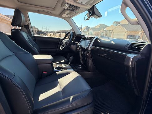 Used 2020 Toyota 4Runner SR5 Premium w/ Moonroof Package image 11