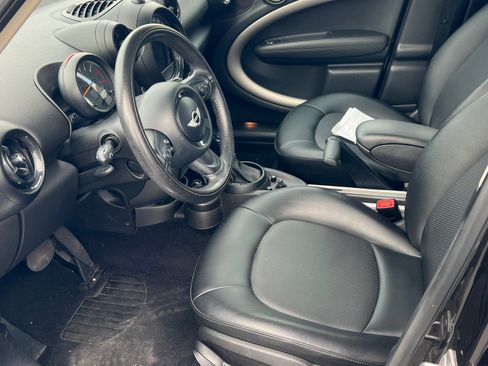 Used 2016 MINI Cooper Countryman image 2