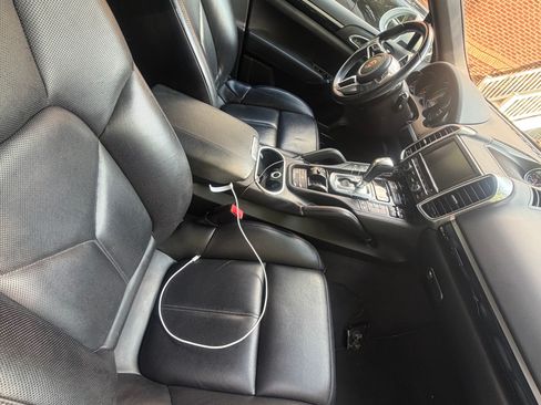 Used 2015 Porsche Cayenne S AWD/4WD image 13