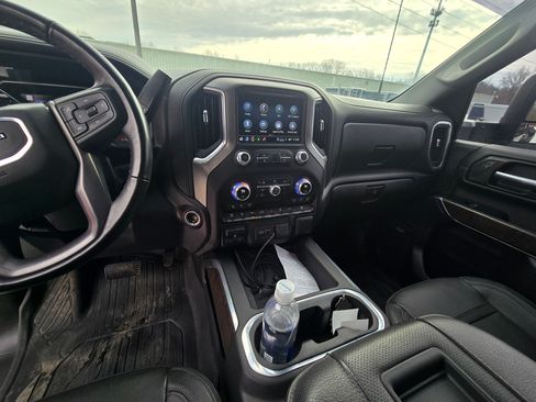 Used 2022 GMC Sierra 3500 Denali w/ Denali Ultimate Package image 14