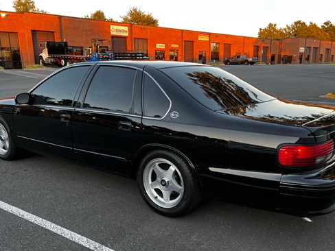 Used 1996 Chevrolet Impala SS image 10