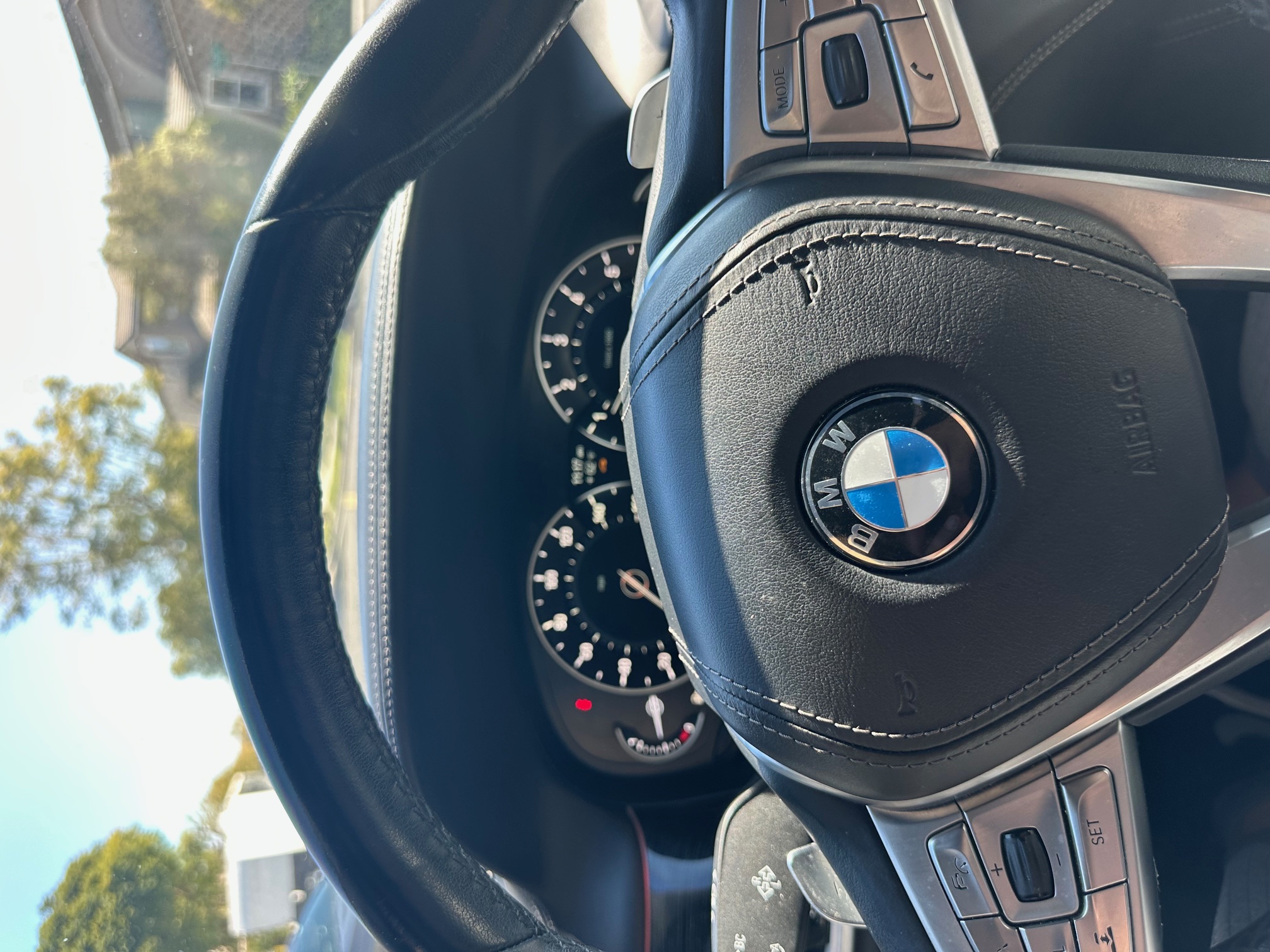Used 2019 BMW 750i RWD image 16