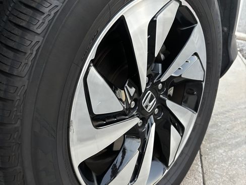 Used 2016 Honda CR-V Touring image 10