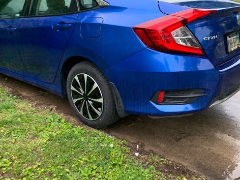 Used 2020 Honda Civic LX image 13