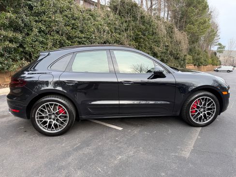 Used 2017 Porsche Macan Turbo AWD/4WD image 8