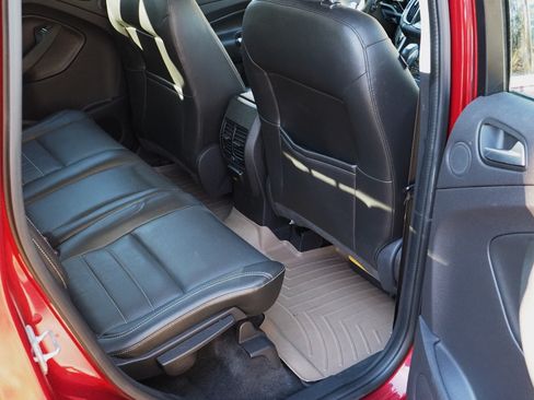 Used 2015 Ford C-MAX SEL w/ Equipment Group 302A image 13