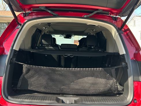 Used 2023 Honda Pilot Touring image 9