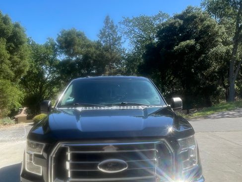 Used 2017 Ford F150 XLT AWD/4WD image 6