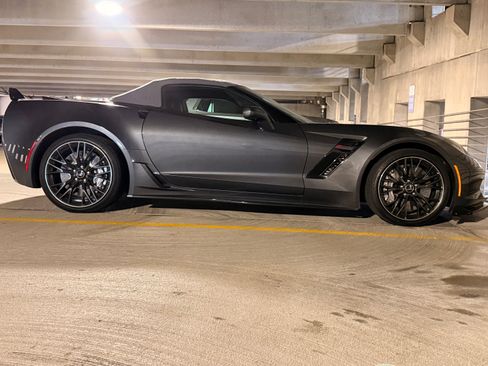Used 2017 Chevrolet Corvette Z06 image 10