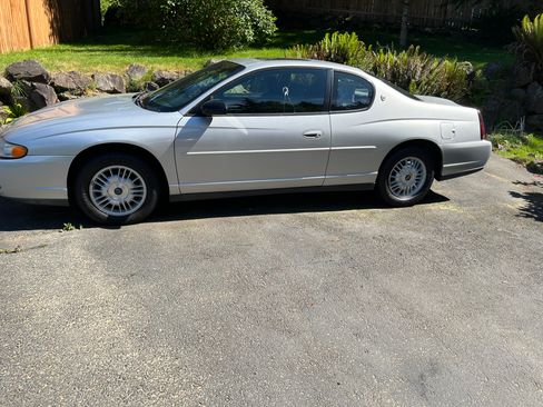 Used 2000 Chevrolet Monte Carlo LS w/ Preferred Equipment Group 1 FWD image 1