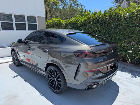 Used 2024 BMW X6 xDrive40i w/ Executive Package image 10