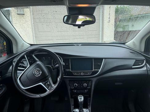 Used 2020 Buick Encore Preferred AWD/4WD image 6