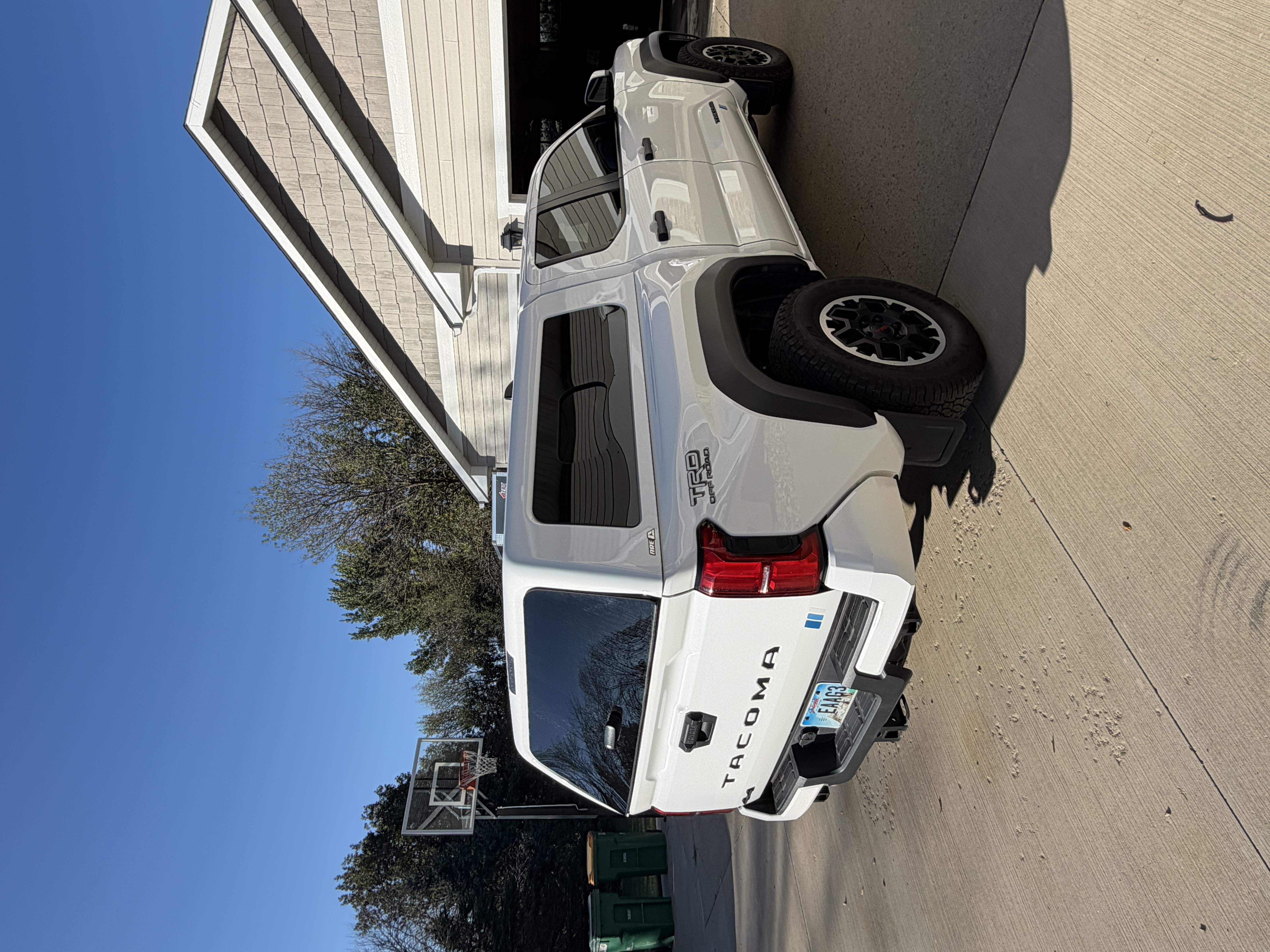 Used 2024 Toyota Tacoma TRD Off-Road AWD/4WD image 5