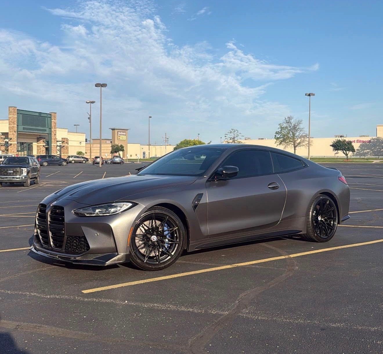 Used 2023 BMW M4 Competition w/ Parking Assistance Package RWD image 2