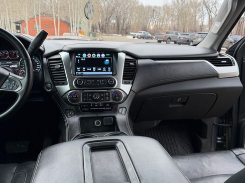 Used 2019 Chevrolet Suburban LT AWD/4WD image 11