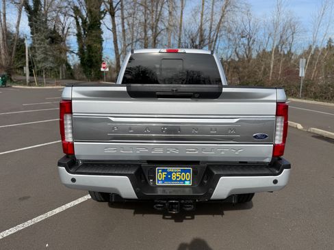 Used 2019 Ford F250 Platinum image 11