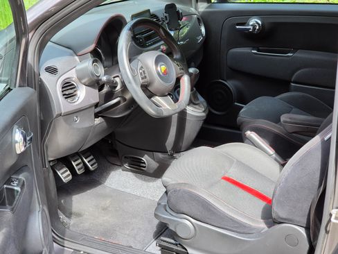 Used 2013 FIAT 500 Abarth FWD image 11