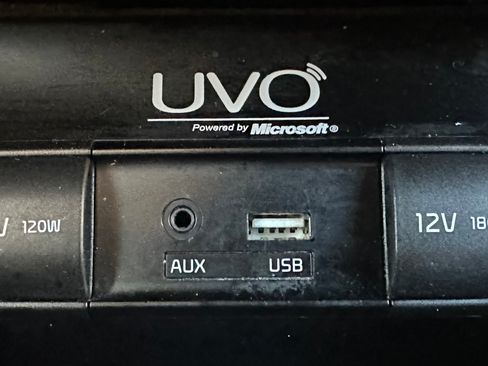 Used 2015 Kia Soul ! w/ Umber Package 1 image 14