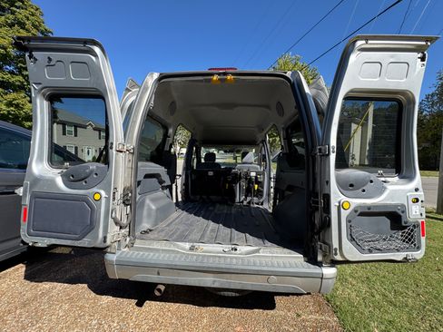 Used 2012 Ford Transit Connect XLT Premium image 18