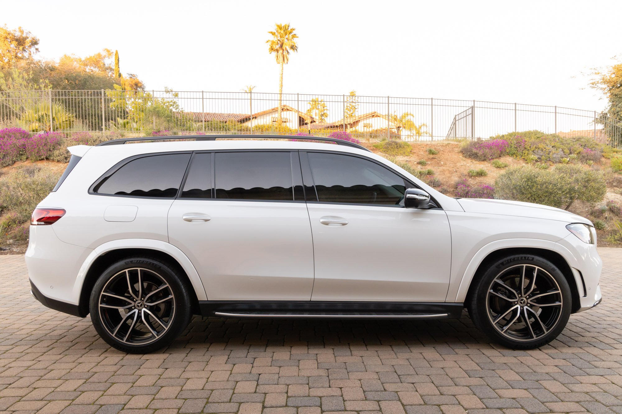 Used 2020 Mercedes-Benz GLS 580 4MATIC image 9