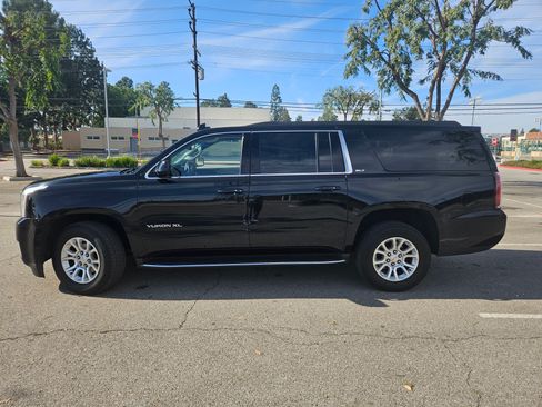 Used 2020 GMC Yukon XL SLT image 8