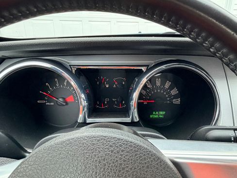 Used 2008 Ford Mustang Premium image 10